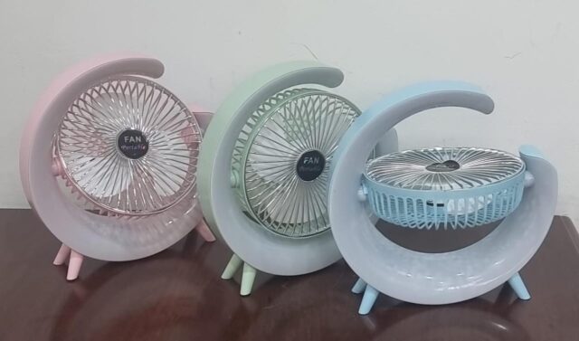 Luxurious Portable Fan - Image 2